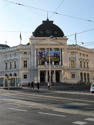 Volkstheater - wer es hier hin geschafft hat, hat es geschafft! Sagt man wohl so...